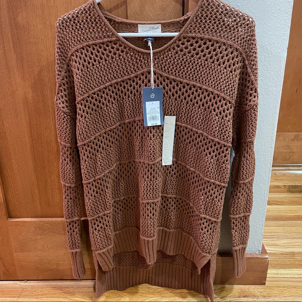 NWT Universal Thread High-Low Sweater